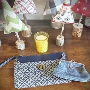 Tommy Hilfiger Blue and White Large Wristlet and Coin Purse